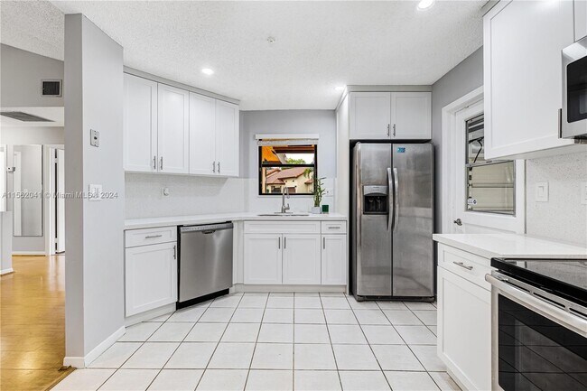 Foto del edificio - 11301 SW 4th St