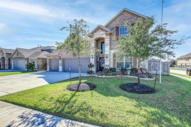 Building Photo - 20215 Aspenwilde Dr