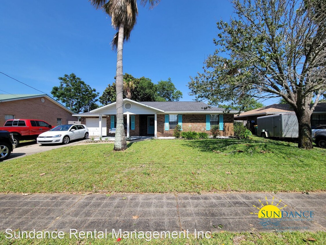 Foto principal - 3 br, 2 bath House - 340 Primrose Circle