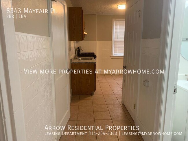 Foto del edificio - 8343 Mayfair Pl