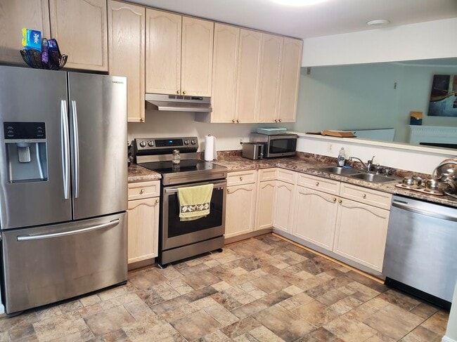 Building Photo - 11309 Kings Crest Ct