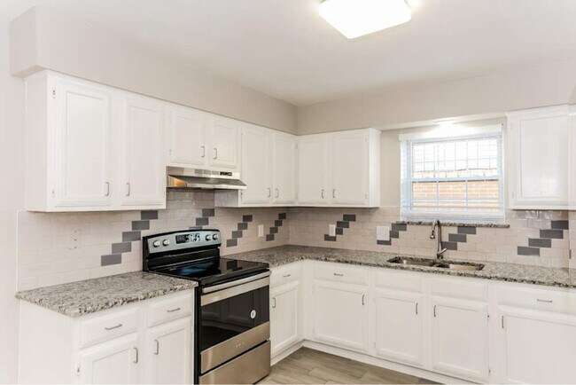 Foto del edificio - 6227 Hott Springs Dr