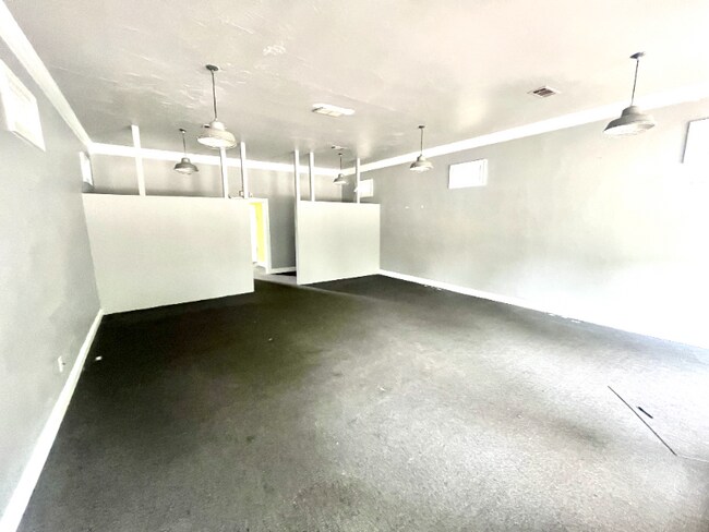 Foto del edificio - 400 N Van Buren St