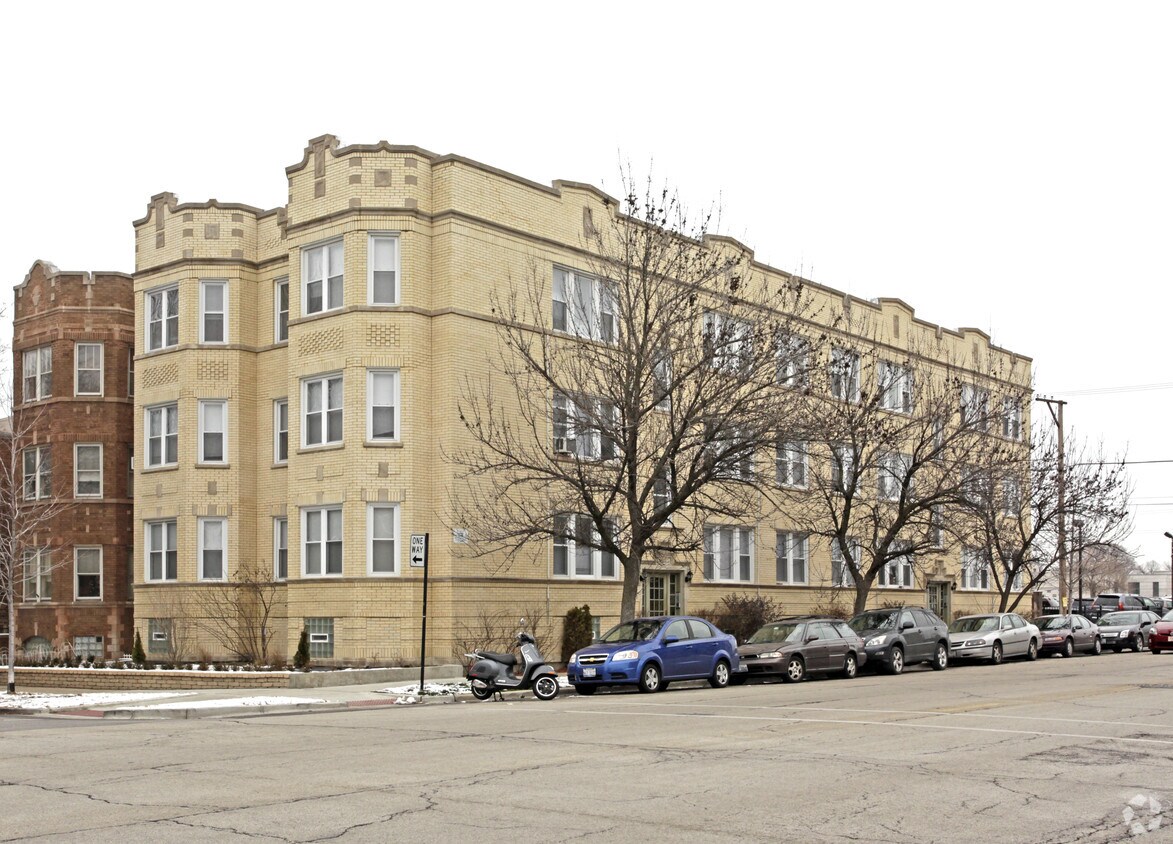 Foto principal - 2412-2424 Catalpa St