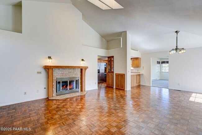 Foto del edificio - 1957 Forest View