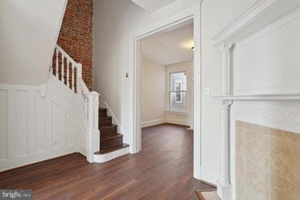 Building Photo - 223 R St NW