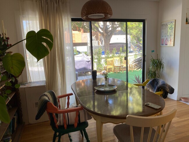 Foto del edificio - 2036 6th St
