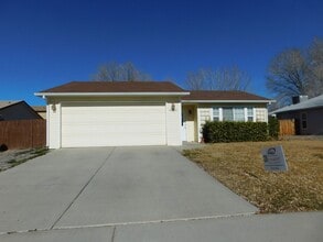 Building Photo - 2990 1/2 Kia Dr