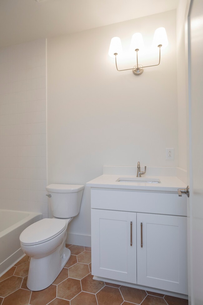 Foto del edificio - 230 Lanier Dr