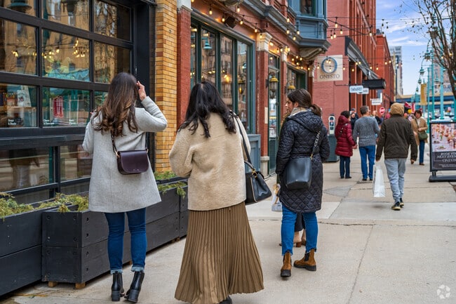 Choosing a restaurant in the Historic Third Ward can be an adventure in itself.