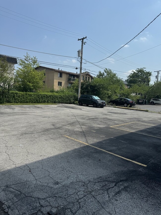 Building Photo - 10913 Keating Ave