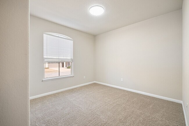 Foto del edificio - 3 Bedroom, 2 Bath Home in Pflugerville