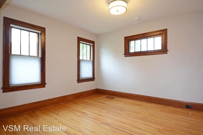 Building Photo - 2 br, 1 bath House - 5022 30th Ave South