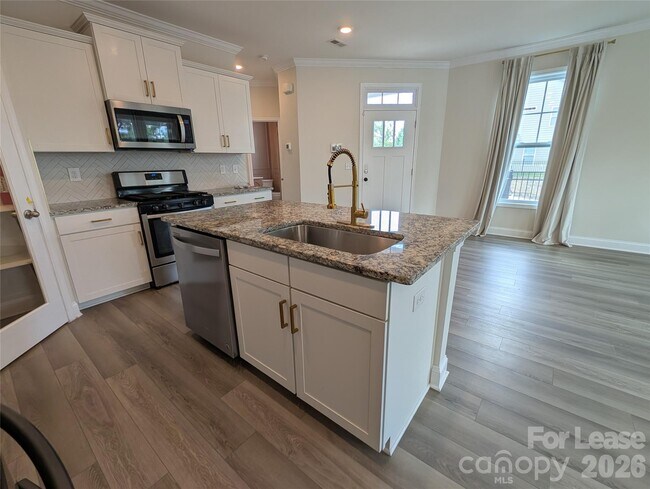 Foto del edificio - 634 Cypress Glen Ln