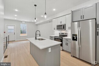 Building Photo - 520 W Susquehanna Ave