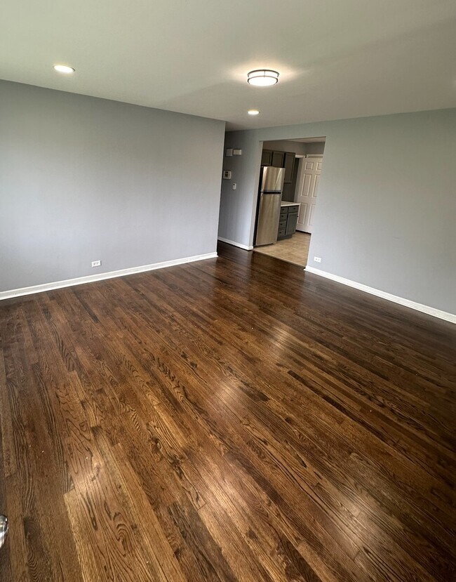 2813 Oxford Dr, Markham, IL 60428 House Rental in Markham, IL