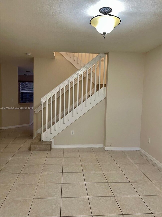 Foto del edificio - 16660 SW 83rd Ln