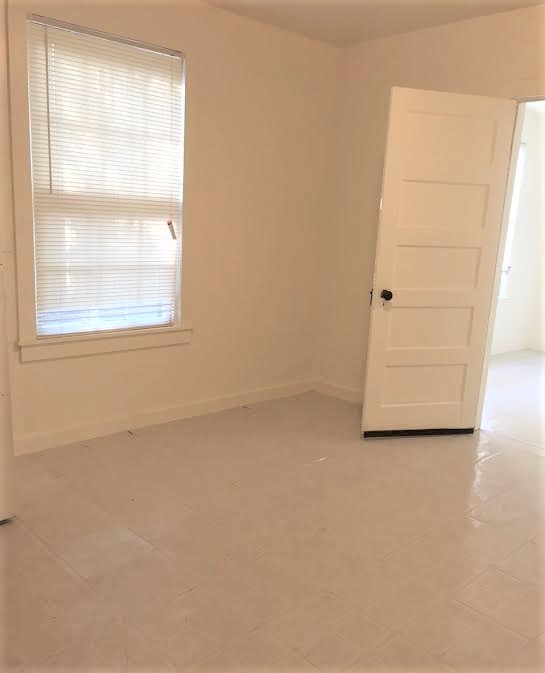 Foto del edificio - 813 E 8th St