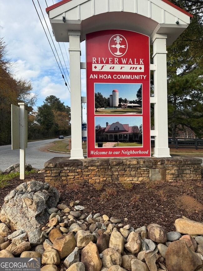 Building Photo - 20 Kestrel Cir