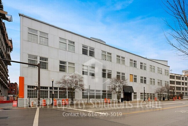 Foto del edificio - Downtown Condo!