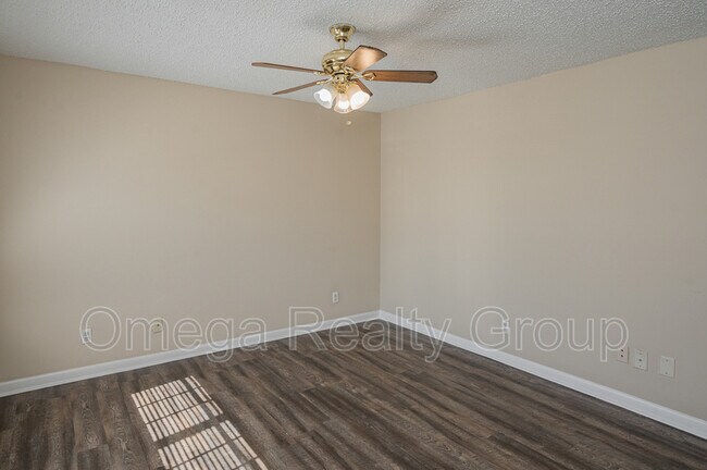 Foto del edificio - 3330 Meridian St N