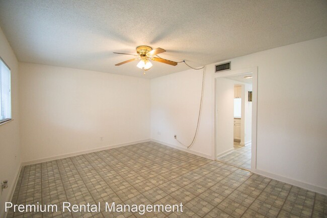 Building Photo - 2 br, 1.5 bath House - 3770 Aristotle Ave