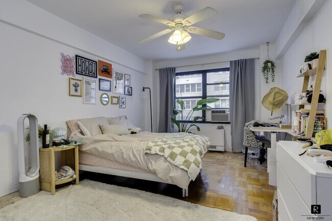 Foto del edificio - 140 E 56th St