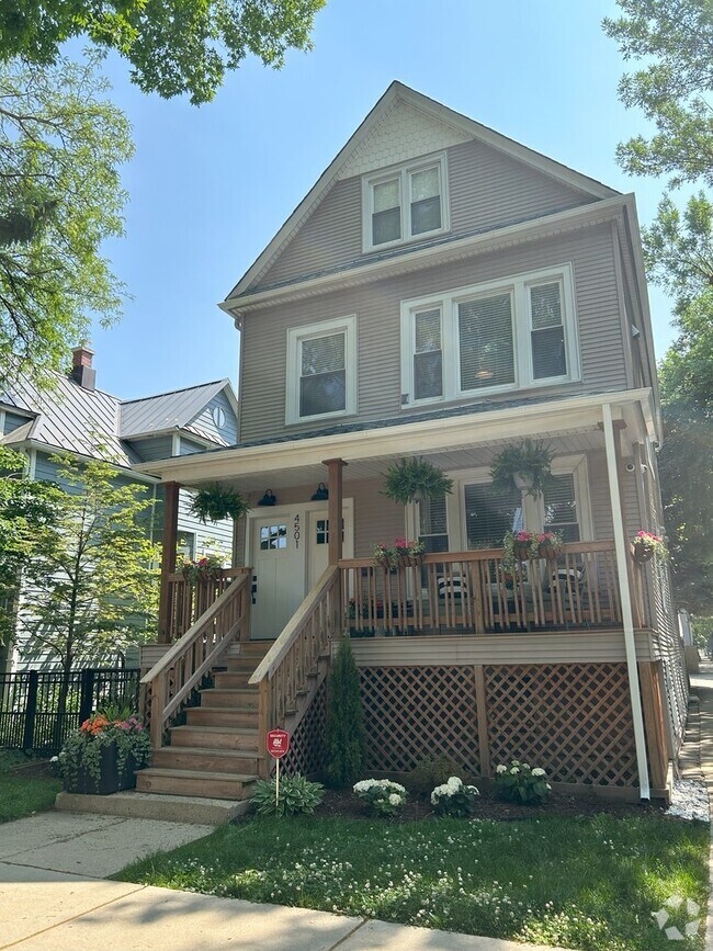 Building Photo - 4501 N St Louis Ave