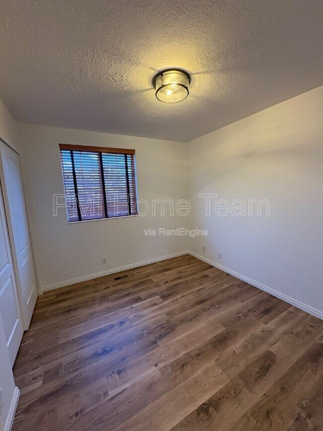 Foto del edificio - 1157 N 2925 W