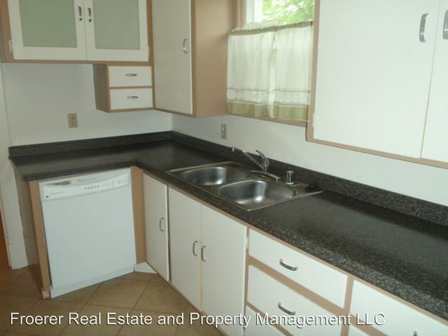 Foto del edificio - 3 br, 2 bath House - 3232 Porter Avenue