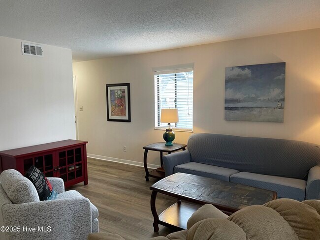 Foto del edificio - 10174 Beach Dr SW