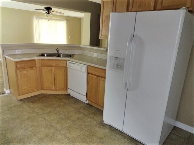 Foto del edificio - 3992 Clearbrook Cove Rd