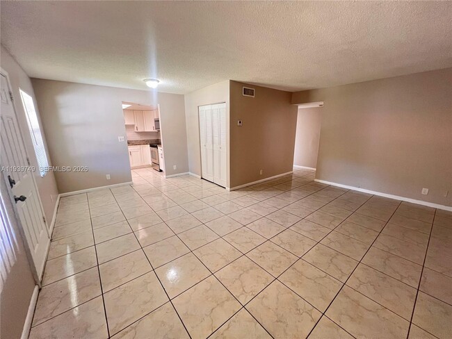 Foto del edificio - 1200 SW 50th Ave