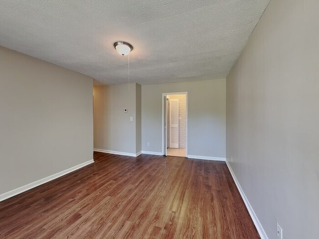 Building Photo - 6232 Epperson Dr