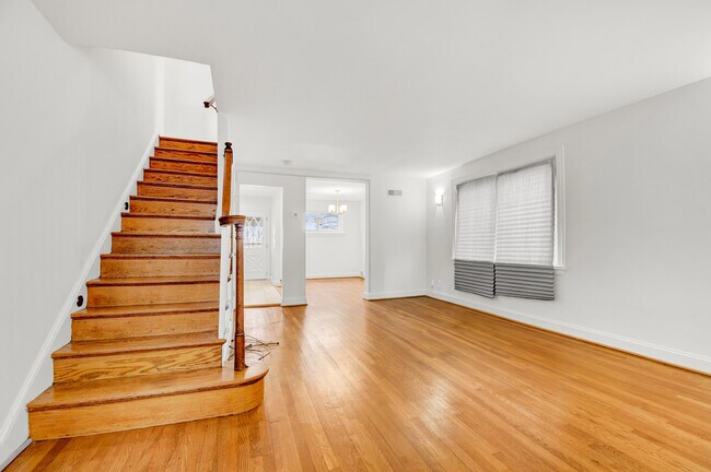 Photo - 4232 14th St NE House