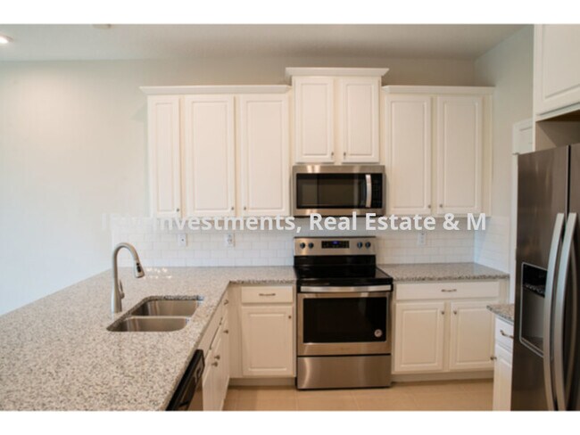 Building Photo - 3 bedroom townhome in Legado
