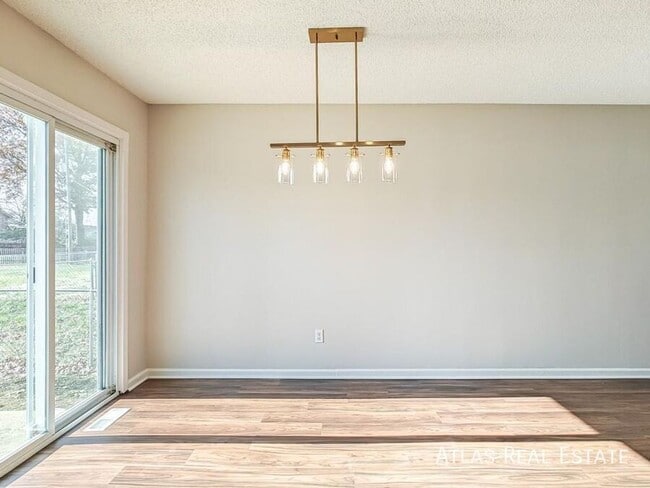 Foto del edificio - 1633 W Prairie St