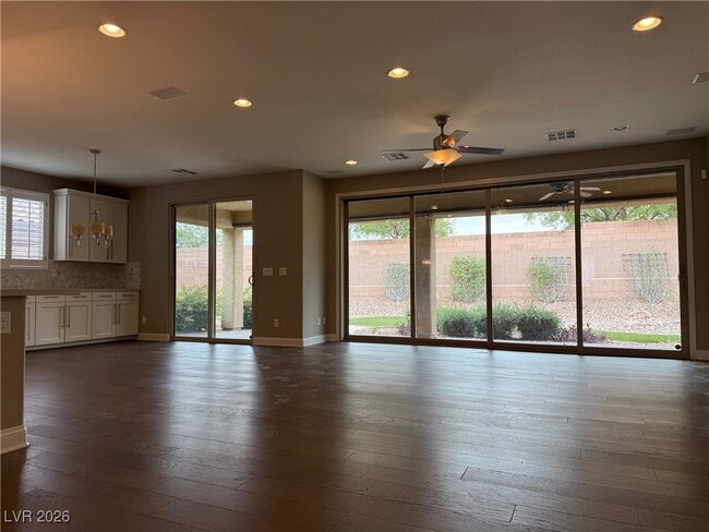 Building Photo - 8797 Pinley Spring St