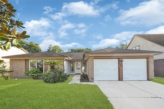 Building Photo - 2239 Pilgrims Point Dr
