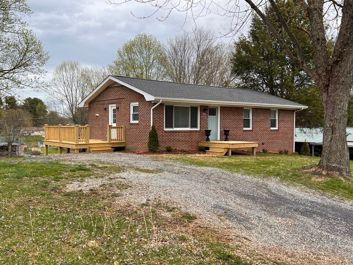 Primary Photo - 25427 Wexmouth Dr