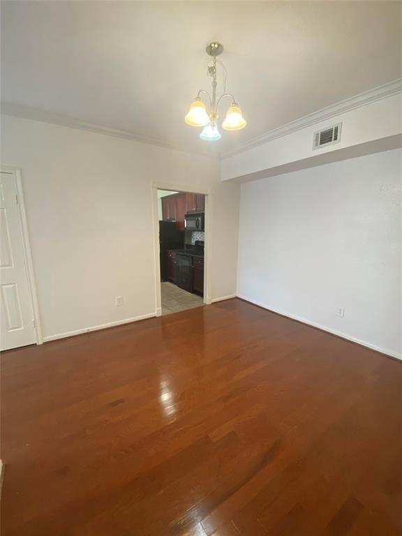 Building Photo - 2255 Braeswood Park Dr