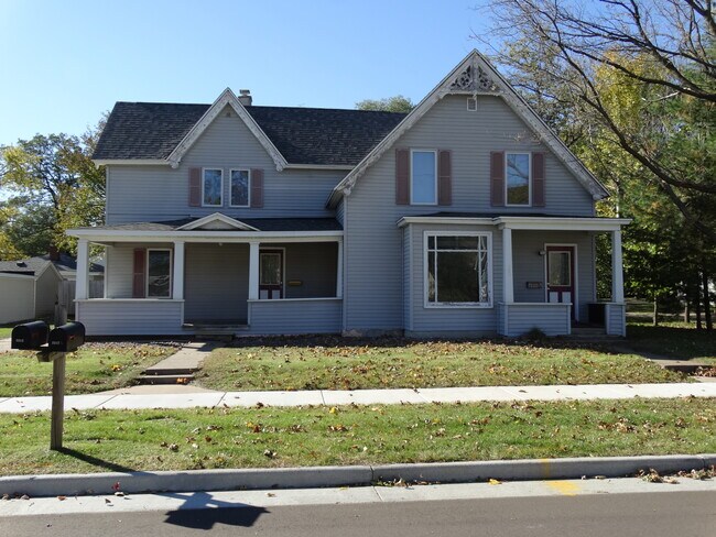 Photo of Rental Property - Duplex - 2312 5th St