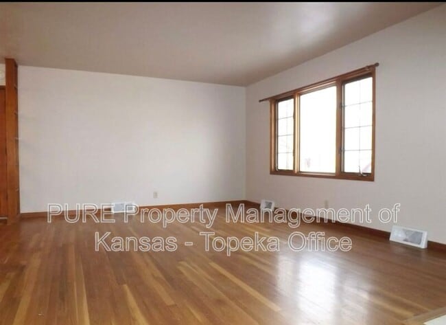 Building Photo - 5625 SW Avalon Ln