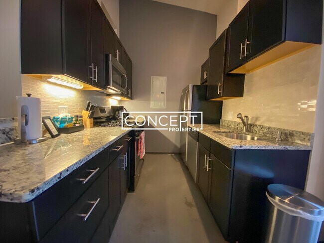 Foto del edificio - 160 E Berkeley St