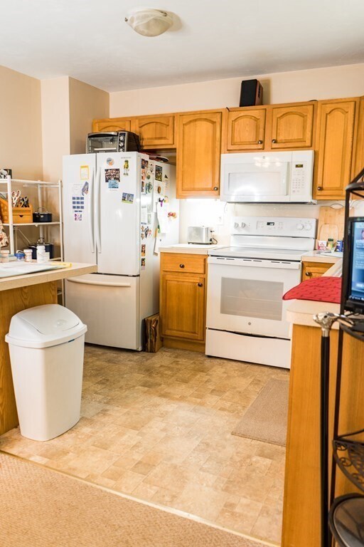 350 Riverbend St Unit 114, Athol, MA 01331 Condo for Rent in Athol