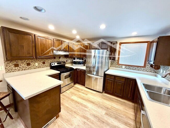 Building Photo - 93327 Hillcrest Ln