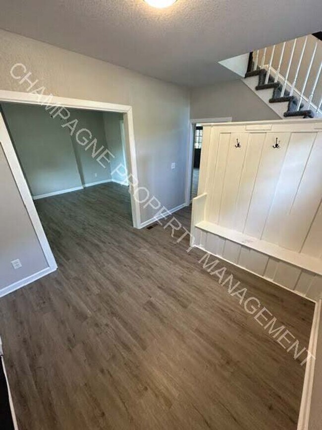 Building Photo - 4100 Forest Ave