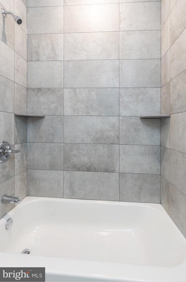 Foto del edificio - 1423 N 8th St