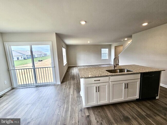 Foto del edificio - 5202 Crooked Ln