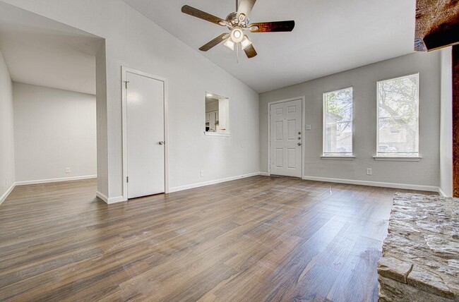 Building Photo - 1306 Bonnie Brae St